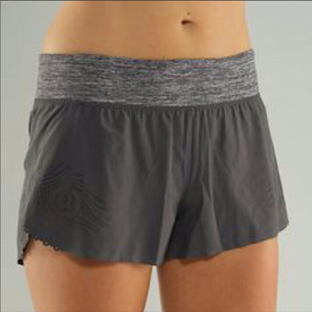 Lululemon Run Weightless Split Peacock Short 4 - image 1
